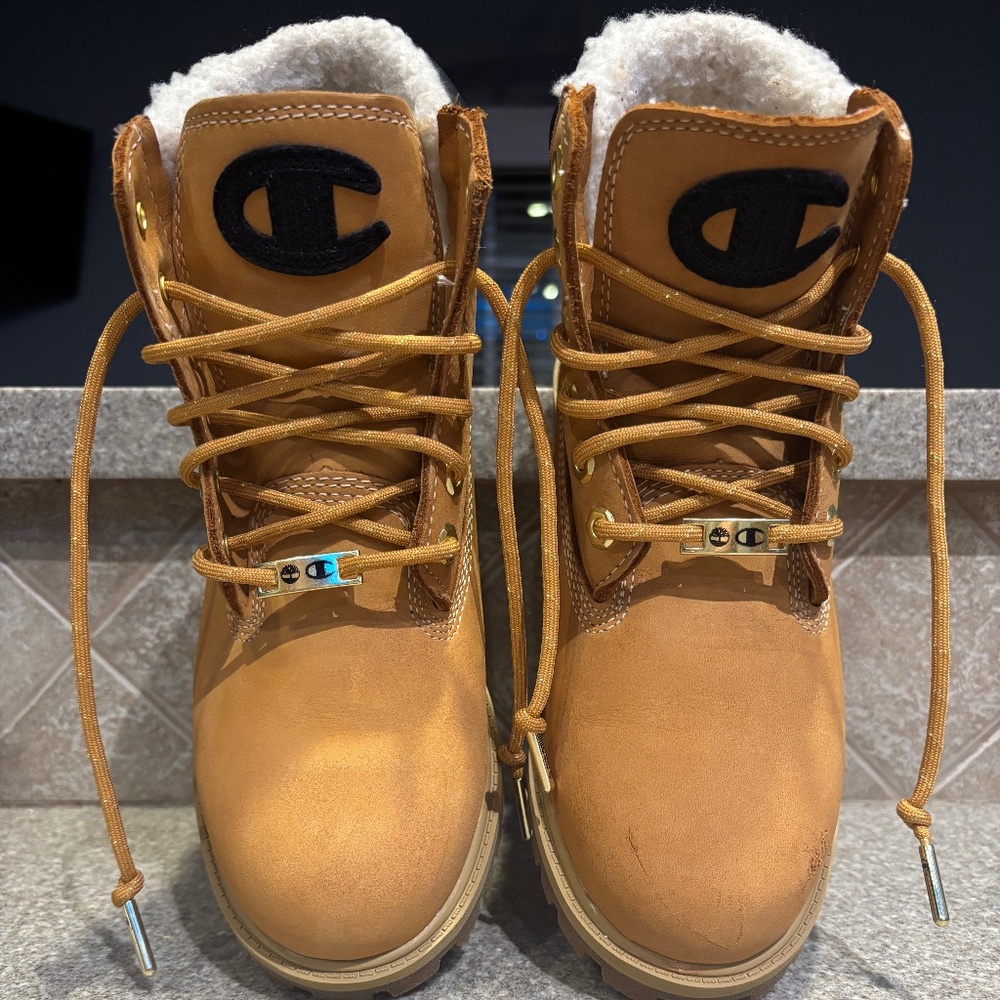 Timberland x Champion Shearling Boots - Picture 3 of 9